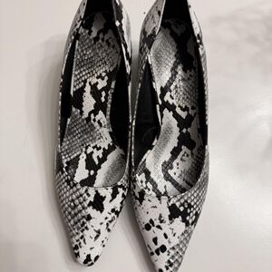 Zara Black and White Snake Print Heels